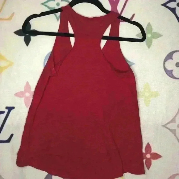 Red shirt - Picture 2 of 2